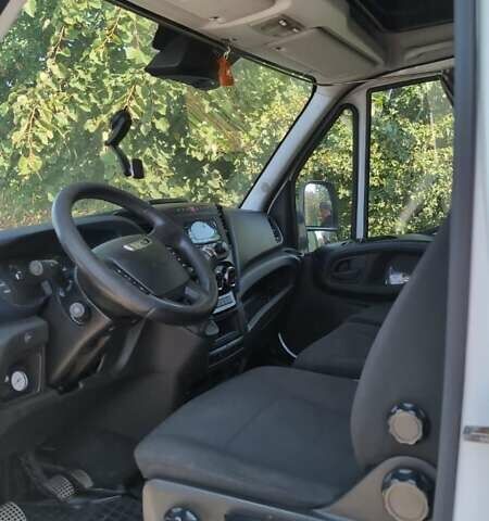 Івеко Дейлі 2019 у Житомирі на Automoto.ua Івеко Дейлі, об'ємом двигуна 3 л та пробігом 547 тис. км за 24000 $, фото 12 на Automoto.ua