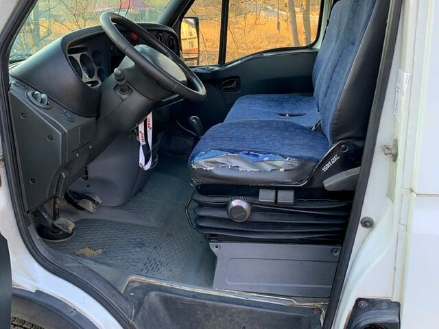 Ивеко Дейли, объемом двигателя 23 л и пробегом 356 тыс. км за 7300 $, фото 4 на Automoto.ua
