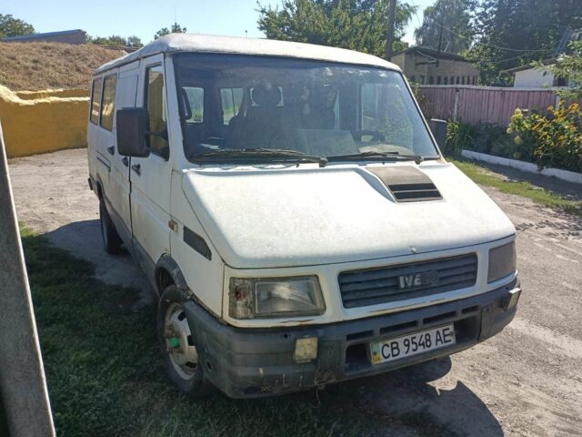 Белый Ивеко Дейли пасс., объемом двигателя 0 л и пробегом 123 тыс. км за 1000 $, фото 1 на Automoto.ua