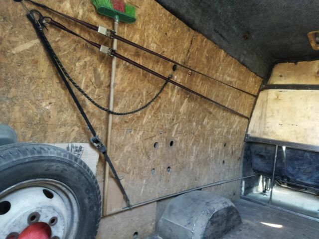 Белый Ивеко Дейли пасс., объемом двигателя 2.8 л и пробегом 422 тыс. км за 5850 $, фото 13 на Automoto.ua