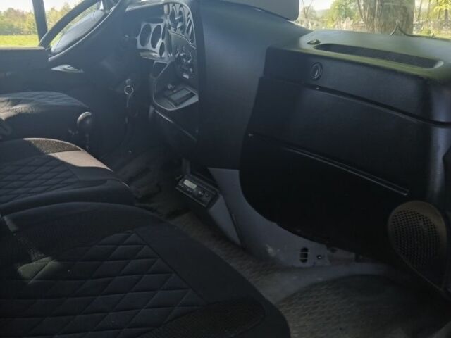 Белый Ивеко Дейли пасс., объемом двигателя 3 л и пробегом 413 тыс. км за 6950 $, фото 8 на Automoto.ua