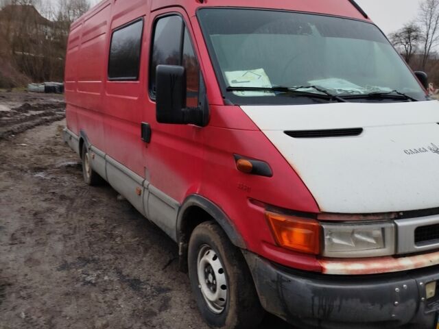 Красный Ивеко Дейли пасс., объемом двигателя 2.8 л и пробегом 334 тыс. км за 3200 $, фото 7 на Automoto.ua