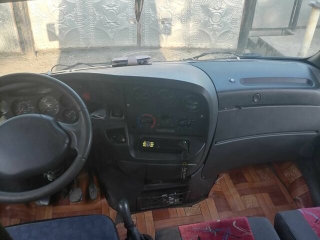 Красный Ивеко Дейли пасс., объемом двигателя 2.8 л и пробегом 334 тыс. км за 3200 $, фото 2 на Automoto.ua