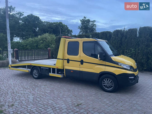 Желтый Ивеко Дейли, объемом двигателя 3 л и пробегом 420 тыс. км за 21500 $, фото 1 на Automoto.ua