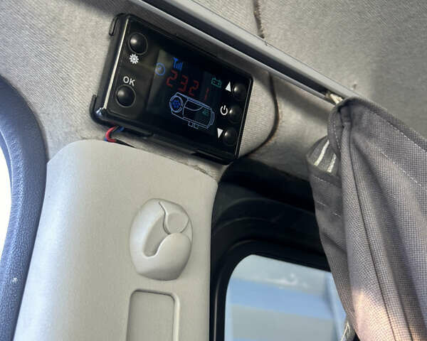 Серый Ивеко Дейли, объемом двигателя 3 л и пробегом 180 тыс. км за 26800 $, фото 4 на Automoto.ua