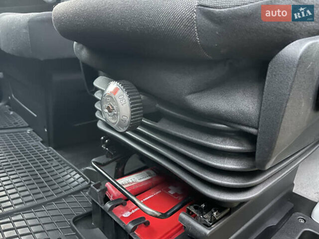 Сірий Івеко Дейлі, об'ємом двигуна 3 л та пробігом 288 тис. км за 35930 $, фото 13 на Automoto.ua