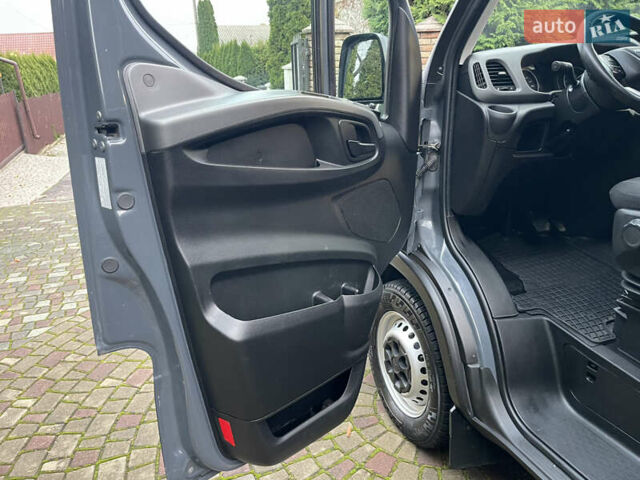 Сірий Івеко Дейлі, об'ємом двигуна 3 л та пробігом 288 тис. км за 35930 $, фото 6 на Automoto.ua