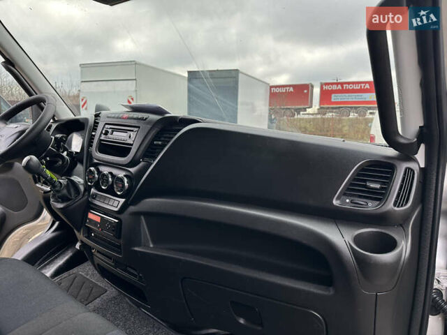Сірий Івеко Дейлі, об'ємом двигуна 3 л та пробігом 265 тис. км за 33700 $, фото 33 на Automoto.ua