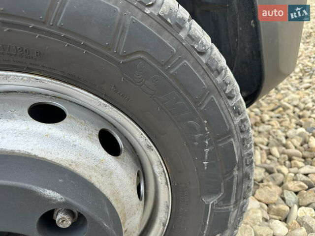 Сірий Івеко Дейлі, об'ємом двигуна 3 л та пробігом 265 тис. км за 33700 $, фото 35 на Automoto.ua