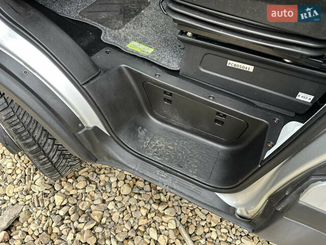 Сірий Івеко Дейлі, об'ємом двигуна 3 л та пробігом 265 тис. км за 33700 $, фото 21 на Automoto.ua