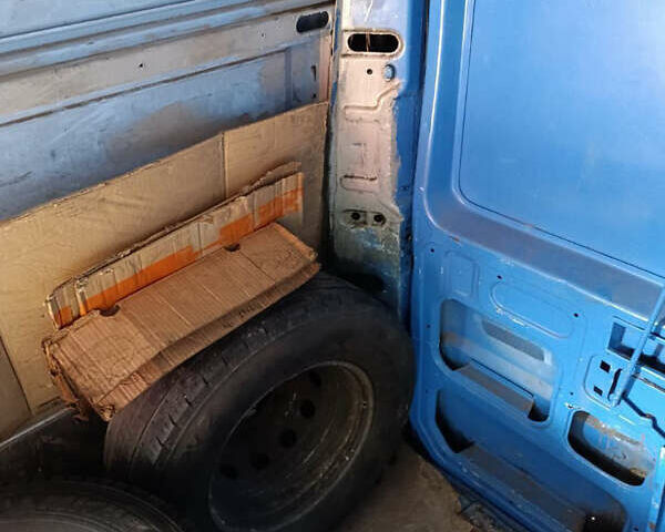 Синий Ивеко Дейли, объемом двигателя 2.8 л и пробегом 350 тыс. км за 6900 $, фото 17 на Automoto.ua
