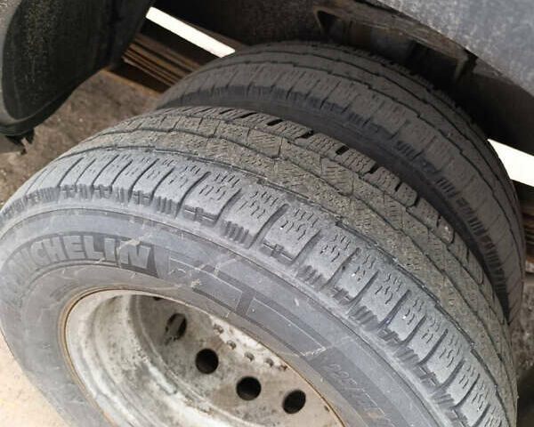 Синий Ивеко Дейли, объемом двигателя 2.8 л и пробегом 350 тыс. км за 6900 $, фото 18 на Automoto.ua