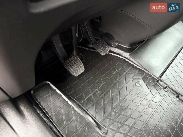 Синий Ивеко Дейли, объемом двигателя 3 л и пробегом 217 тыс. км за 36800 $, фото 63 на Automoto.ua