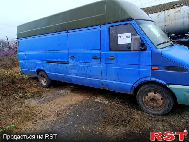 Синий Ивеко Дейли, объемом двигателя 2.8 л и пробегом 200 тыс. км за 2500 $, фото 6 на Automoto.ua