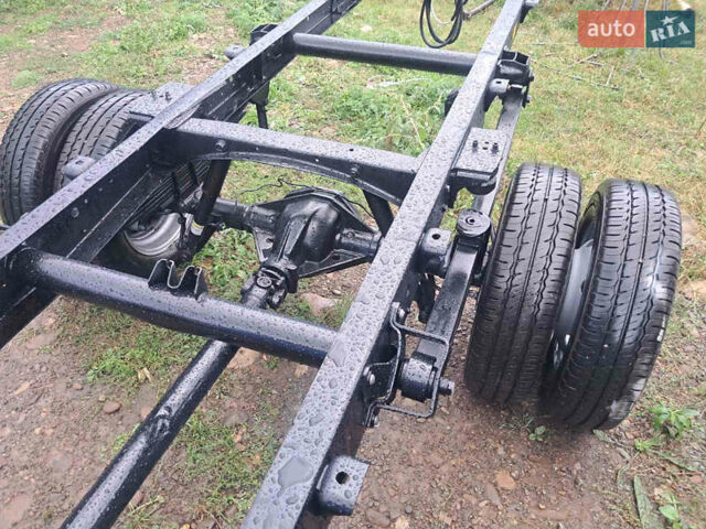 Синий Ивеко Дейли, объемом двигателя 2.8 л и пробегом 1 тыс. км за 7500 $, фото 6 на Automoto.ua