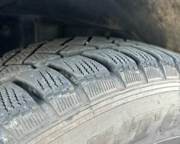 Синій Івеко Дейлі, об'ємом двигуна 2.8 л та пробігом 450 тис. км за 6300 $, фото 9 на Automoto.ua