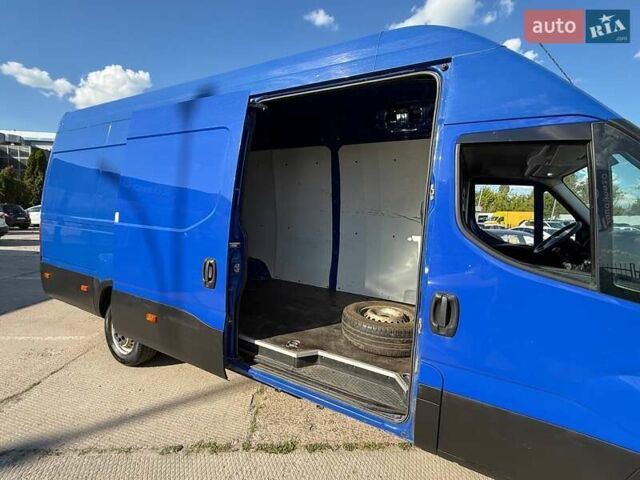 Синий Ивеко Дейли, объемом двигателя 0 л и пробегом 215 тыс. км за 17900 $, фото 18 на Automoto.ua