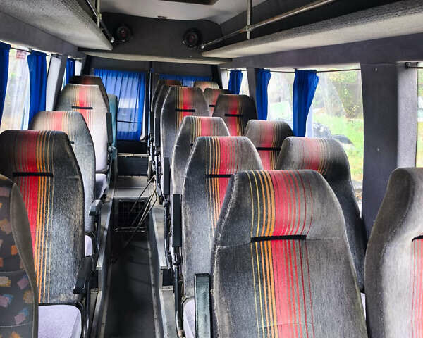 Синій Івеко Дейлі, об'ємом двигуна 2.8 л та пробігом 100 тис. км за 3500 $, фото 7 на Automoto.ua