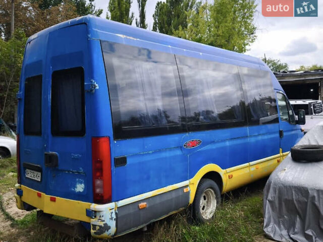 Синій Івеко Дейлі, об'ємом двигуна 2.8 л та пробігом 100 тис. км за 3500 $, фото 3 на Automoto.ua