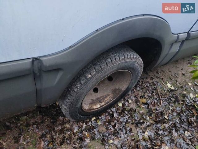 Синій Івеко Дейлі, об'ємом двигуна 2.8 л та пробігом 350 тис. км за 4100 $, фото 7 на Automoto.ua