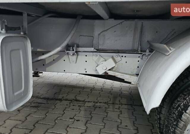 Зелений Івеко Дейлі, об'ємом двигуна 2.8 л та пробігом 200 тис. км за 17900 $, фото 11 на Automoto.ua