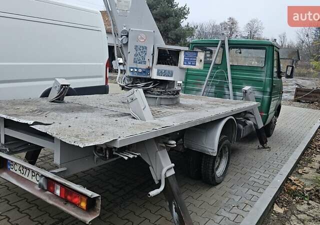 Зелений Івеко Дейлі, об'ємом двигуна 2.8 л та пробігом 200 тис. км за 17900 $, фото 6 на Automoto.ua