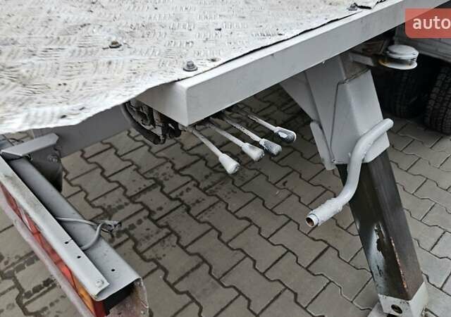 Зелений Івеко Дейлі, об'ємом двигуна 2.8 л та пробігом 200 тис. км за 17900 $, фото 4 на Automoto.ua