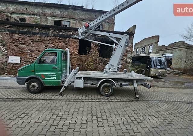 Зелений Івеко Дейлі, об'ємом двигуна 2.8 л та пробігом 200 тис. км за 17900 $, фото 1 на Automoto.ua