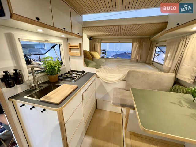 Зеленый Ивеко Дейли, объемом двигателя 3 л и пробегом 1 тыс. км за 332313 $, фото 2 на Automoto.ua