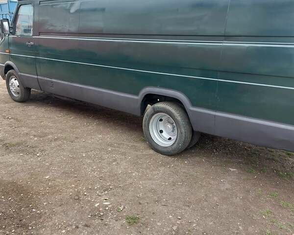 Зелений Івеко Дейлі, об'ємом двигуна 2.5 л та пробігом 320 тис. км за 4000 $, фото 3 на Automoto.ua