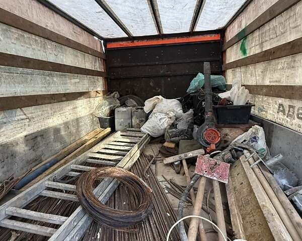 Зеленый Ивеко Дейли, объемом двигателя 2.8 л и пробегом 308 тыс. км за 7800 $, фото 9 на Automoto.ua