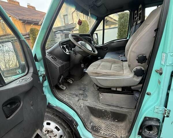 Зеленый Ивеко Дейли, объемом двигателя 2.8 л и пробегом 308 тыс. км за 7800 $, фото 6 на Automoto.ua