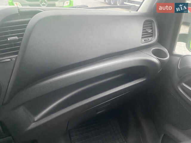 Зелений Івеко Дейлі, об'ємом двигуна 3 л та пробігом 404 тис. км за 23000 $, фото 13 на Automoto.ua