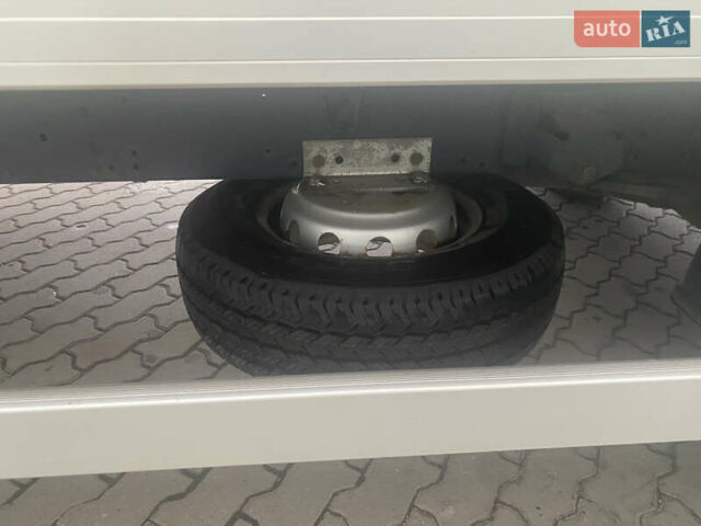 Зелений Івеко Дейлі, об'ємом двигуна 3 л та пробігом 404 тис. км за 23000 $, фото 6 на Automoto.ua