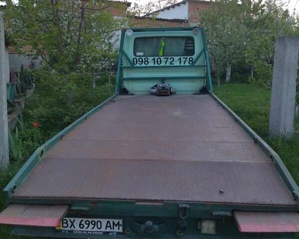 Зеленый Ивеко Дейли, объемом двигателя 2.8 л и пробегом 300 тыс. км за 7000 $, фото 2 на Automoto.ua