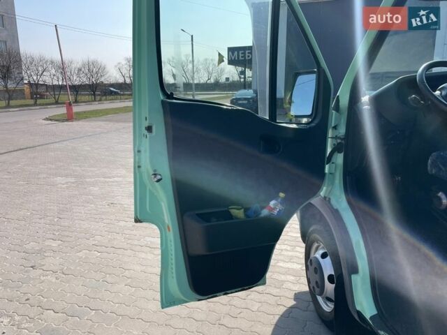 Зеленый Ивеко Дейли, объемом двигателя 2.8 л и пробегом 358 тыс. км за 9500 $, фото 2 на Automoto.ua