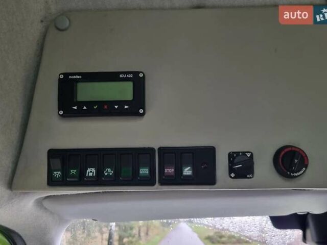 Зеленый Ивеко Дейли, объемом двигателя 3 л и пробегом 300 тыс. км за 40472 $, фото 6 на Automoto.ua