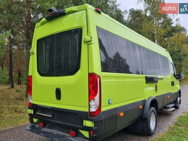 Зеленый Ивеко Дейли, объемом двигателя 3 л и пробегом 300 тыс. км за 40472 $, фото 2 на Automoto.ua