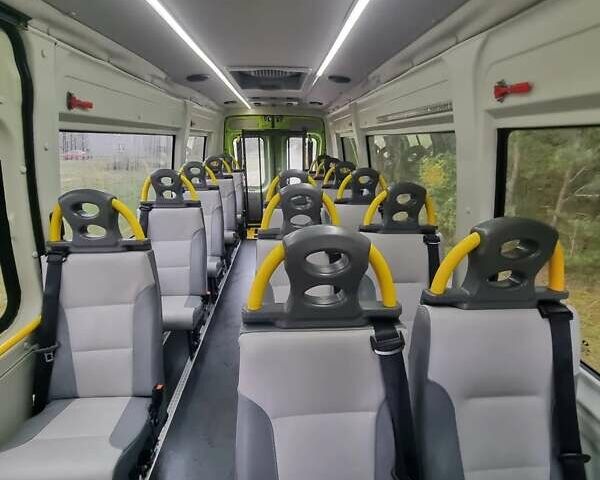 Зеленый Ивеко Дейли, объемом двигателя 3 л и пробегом 300 тыс. км за 40472 $, фото 9 на Automoto.ua