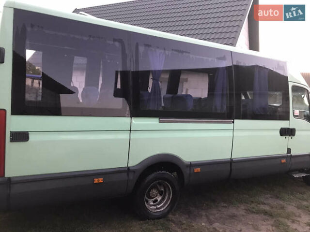 Зелений Івеко Дейлі, об'ємом двигуна 2.8 л та пробігом 350 тис. км за 4800 $, фото 3 на Automoto.ua