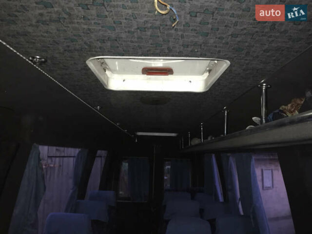 Зелений Івеко Дейлі, об'ємом двигуна 2.8 л та пробігом 350 тис. км за 4800 $, фото 10 на Automoto.ua