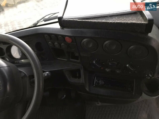 Зелений Івеко Дейлі, об'ємом двигуна 2.8 л та пробігом 350 тис. км за 4800 $, фото 8 на Automoto.ua