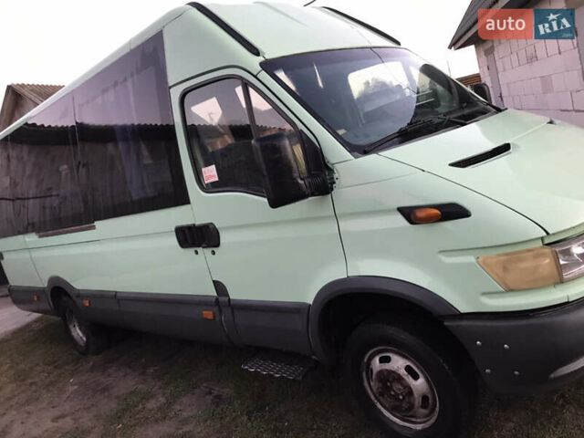 Зелений Івеко Дейлі, об'ємом двигуна 2.8 л та пробігом 350 тис. км за 4800 $, фото 1 на Automoto.ua