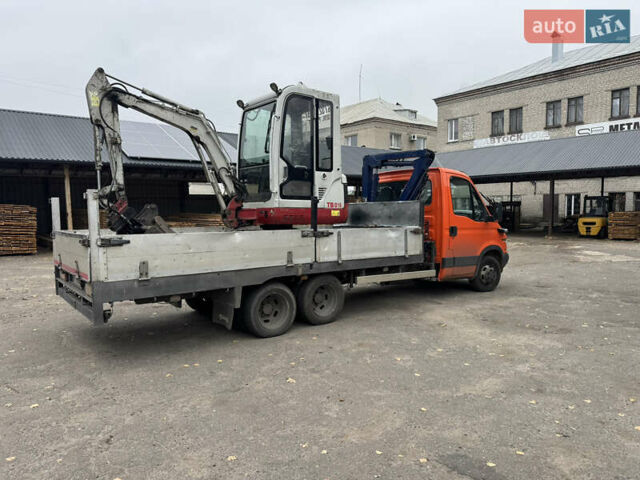 Оранжевый Ивеко Дейли, объемом двигателя 3 л и пробегом 450 тыс. км за 12000 $, фото 3 на Automoto.ua