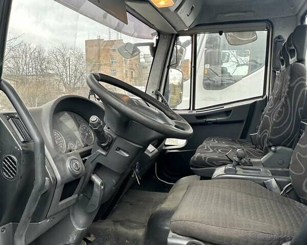 Белый Ивеко ЕвроКарго, объемом двигателя 3.92 л и пробегом 480 тыс. км за 17200 $, фото 6 на Automoto.ua