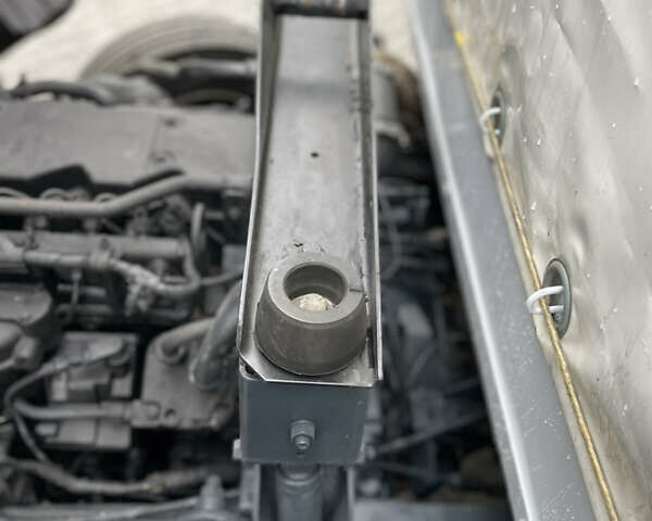 Белый Ивеко ЕвроКарго, объемом двигателя 3.92 л и пробегом 540 тыс. км за 13000 $, фото 6 на Automoto.ua