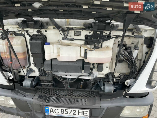 Белый Ивеко ЕвроКарго, объемом двигателя 3.92 л и пробегом 540 тыс. км за 13000 $, фото 1 на Automoto.ua