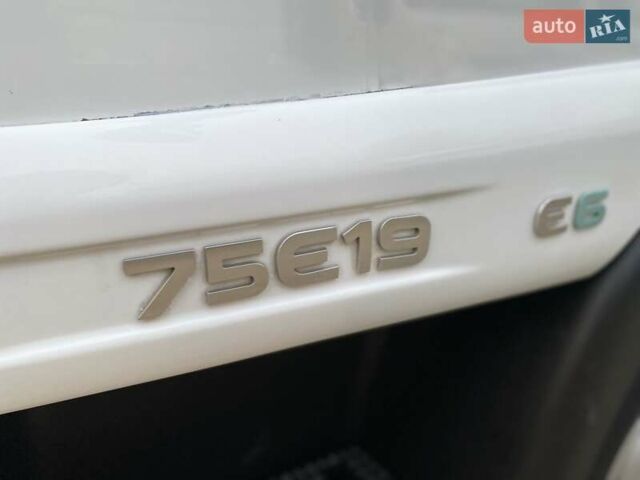 Белый Ивеко ЕвроКарго, объемом двигателя 4.6 л и пробегом 570 тыс. км за 25500 $, фото 21 на Automoto.ua