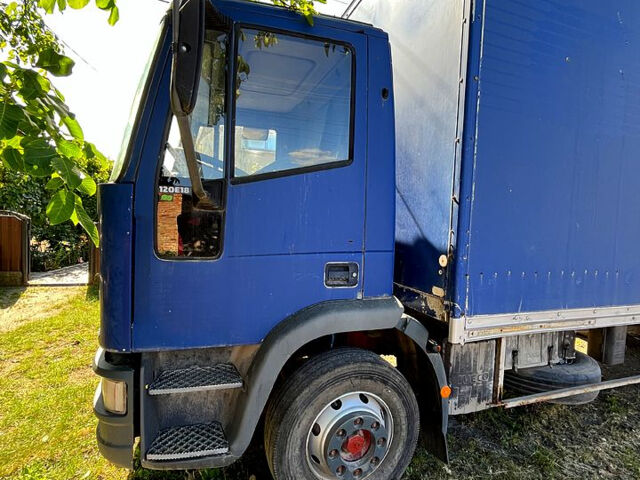 Синий Ивеко ЕвроКарго, объемом двигателя 5.8 л и пробегом 870 тыс. км за 4500 $, фото 10 на Automoto.ua