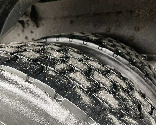 Синий Ивеко ЕвроКарго, объемом двигателя 5.86 л и пробегом 379 тыс. км за 11000 $, фото 13 на Automoto.ua